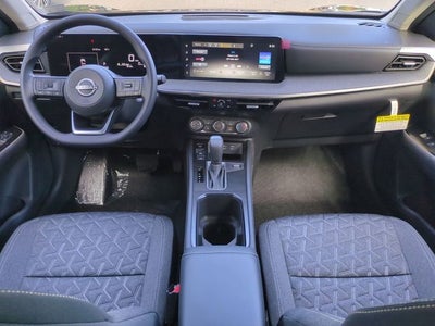 2025 Nissan Kicks SV