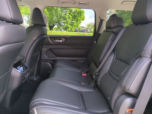 2025 Nissan Armada SV